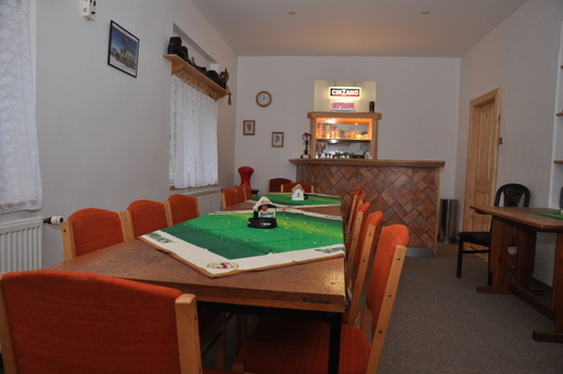 Bar a společenská místnost